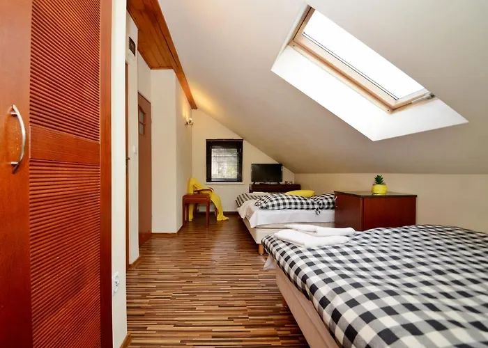 Jaworowa Chata Homestay *